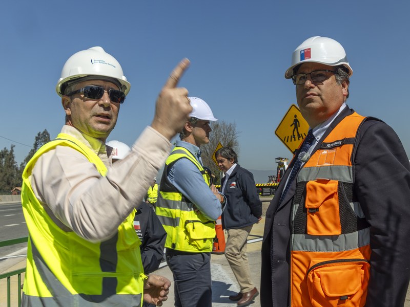 Registro fotográfico de la inauguración del nuevo acceso desde la Ruta 78 en Talagante